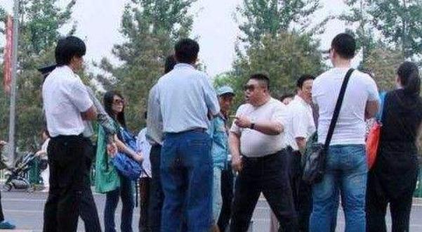 举重冠军魏香颖_亚洲举重冠军魏铁汉_魏亚洲举重冠军铁汉是谁