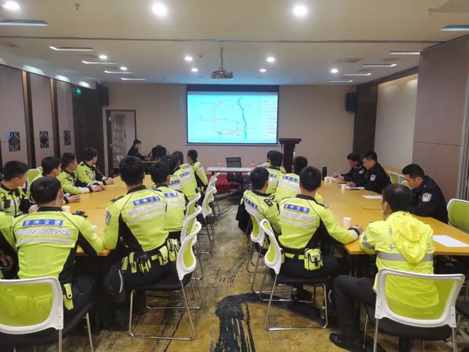 黄姚马拉松比赛_马拉松黄姚古镇2024奖金_黄姚马拉松